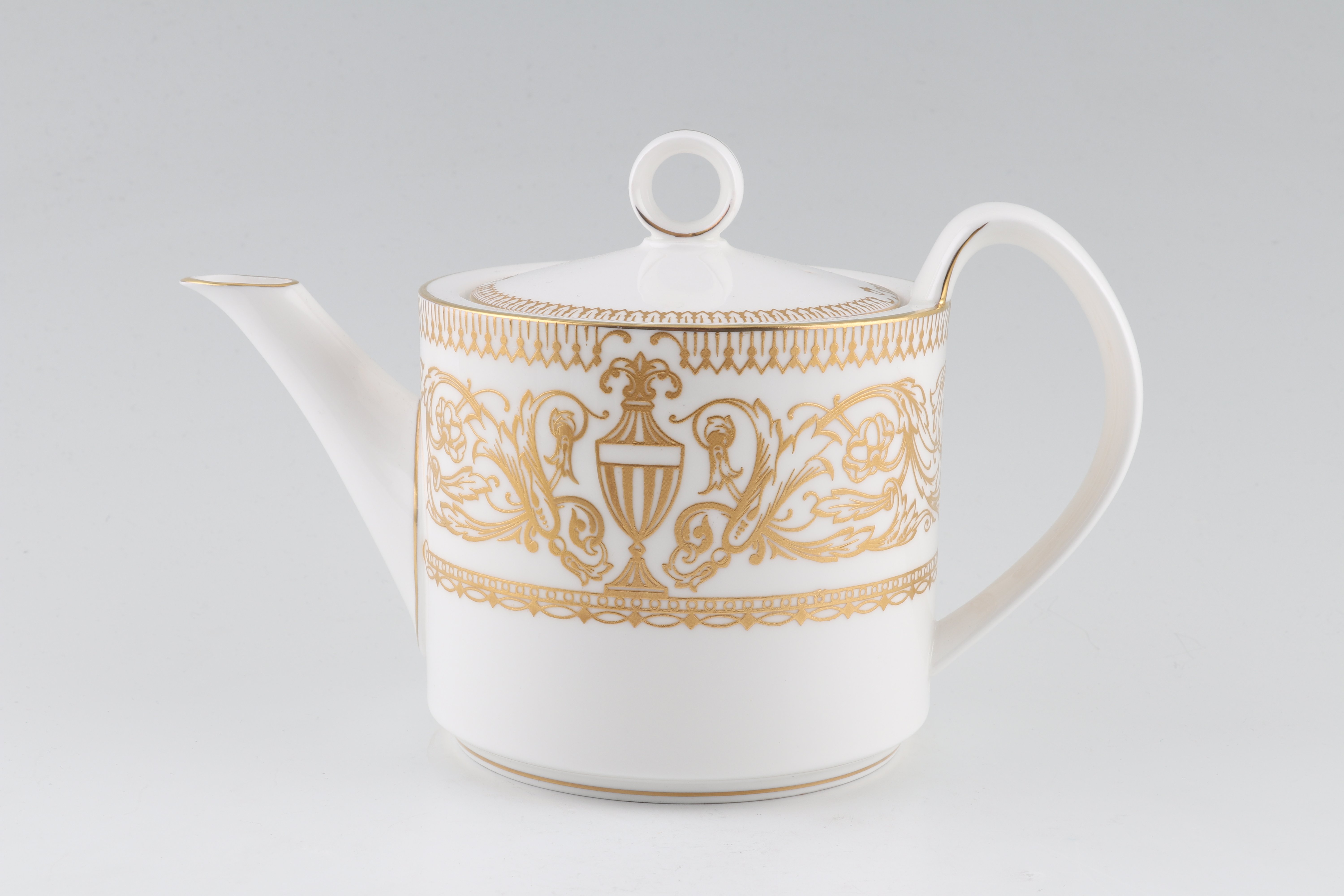 Royal Worcester Hyde Park Teapot | We'll find it for you | Chinasearch