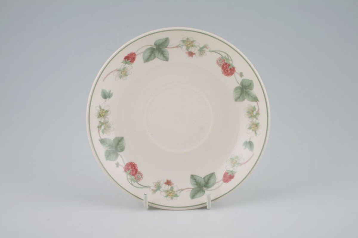 Wedgwood Queensware Raspberry Wedgwood Raspberry Tea Saucer | We'll find it for you | Chinasearch